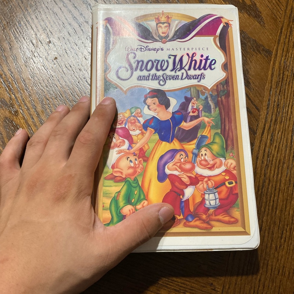 HOLY GRAIL SNOWWHITE VHS